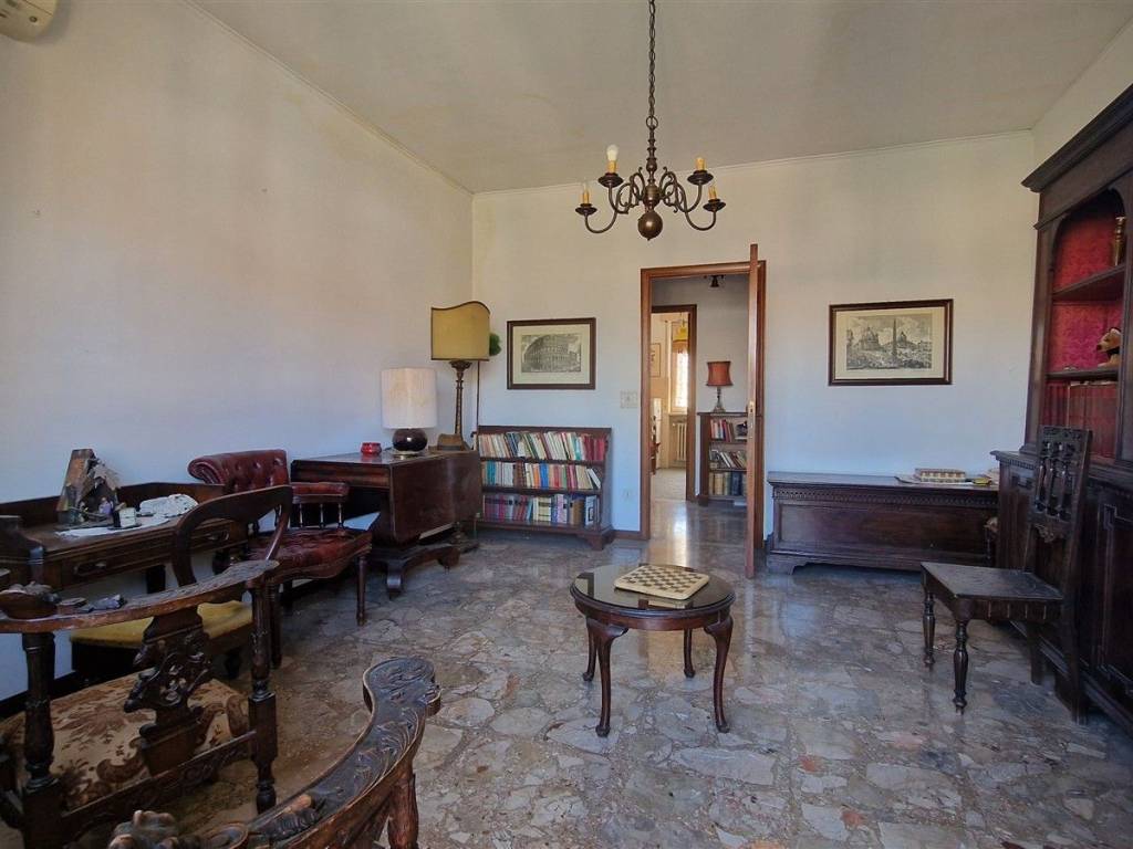 appartamento in vendita a Parma in zona San Lazzaro