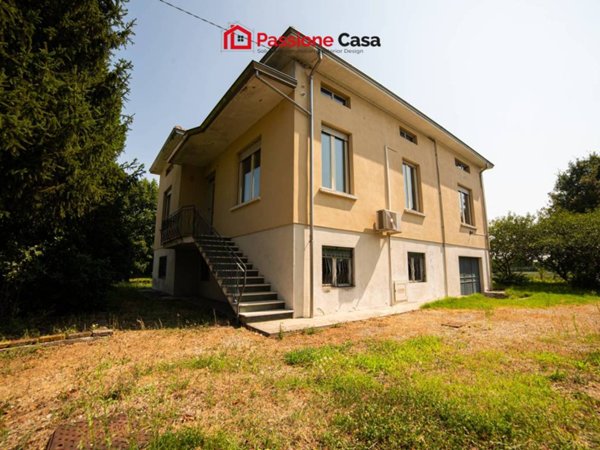 casa indipendente in vendita a Parma in zona Pablo