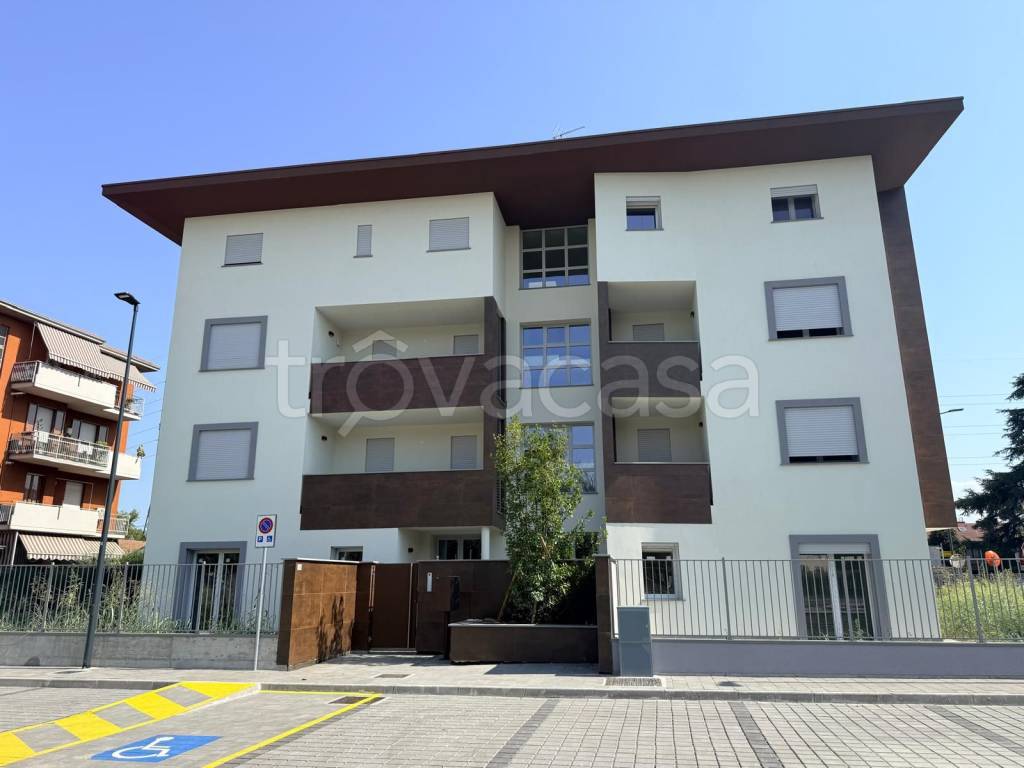 appartamento in vendita a Parma in zona Montanara