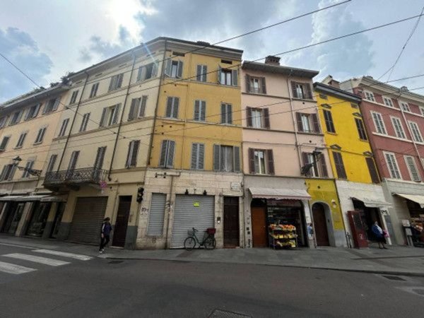 appartamento in vendita a Parma in zona Oltretorrente