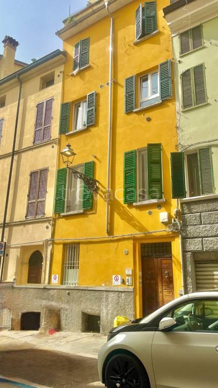 appartamento in vendita a Parma in zona Centro Storico