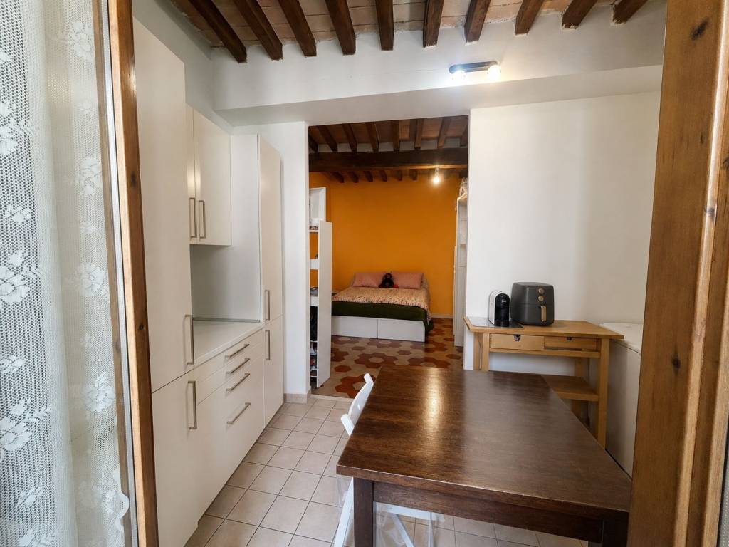 appartamento in vendita a Parma in zona Oltretorrente