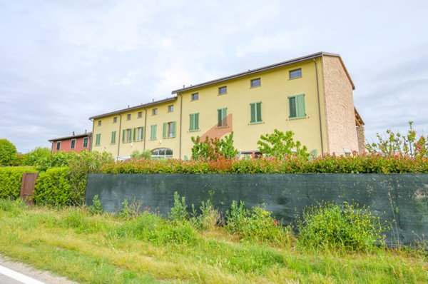 casa indipendente in vendita a Parma