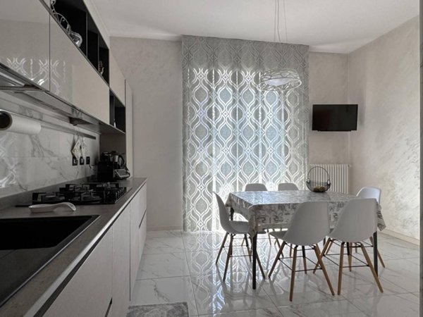 casa indipendente in vendita a Parma in zona San Leonardo