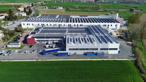 locale commerciale in vendita a Parma in zona San Martino / Paradigna