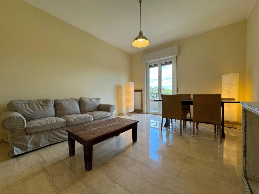 appartamento in vendita a Parma in zona Cittadella
