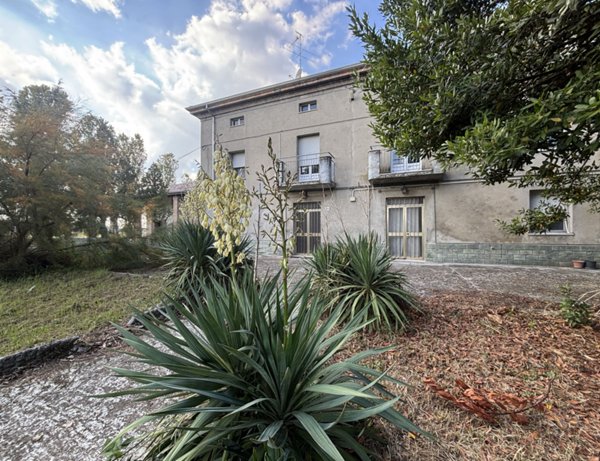 appartamento in vendita a Parma in zona Baganzola