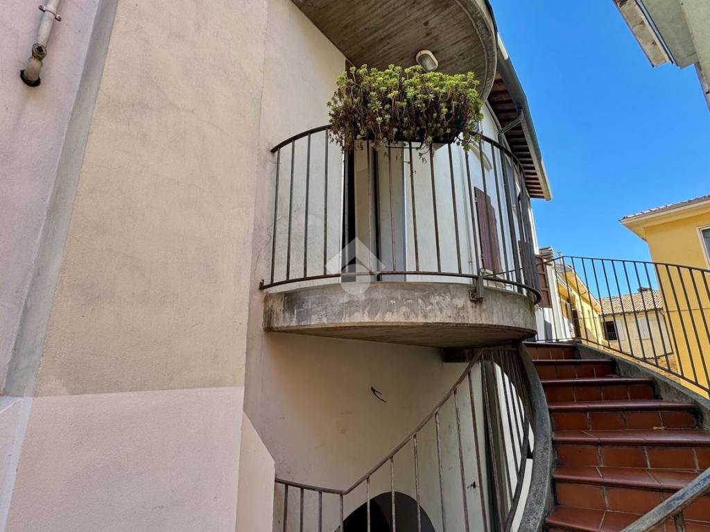 appartamento in vendita a Parma in zona Oltretorrente