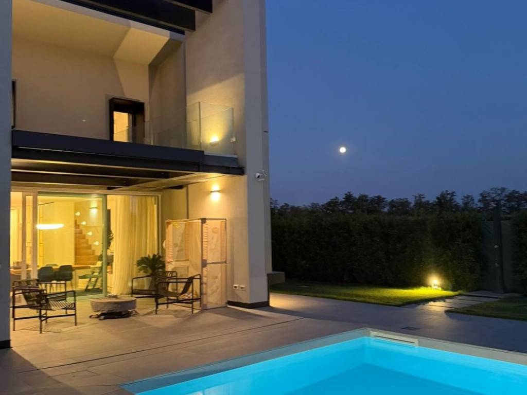 casa indipendente in vendita a Parma in zona Mariano