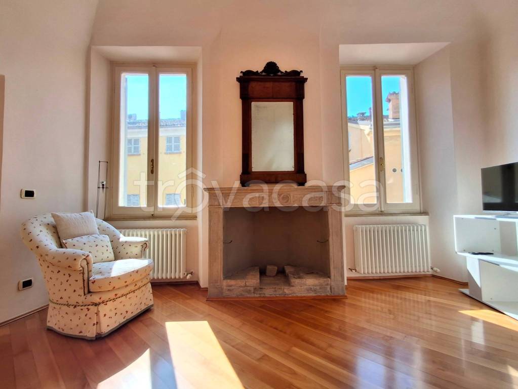 appartamento in vendita a Parma in zona Centro Storico