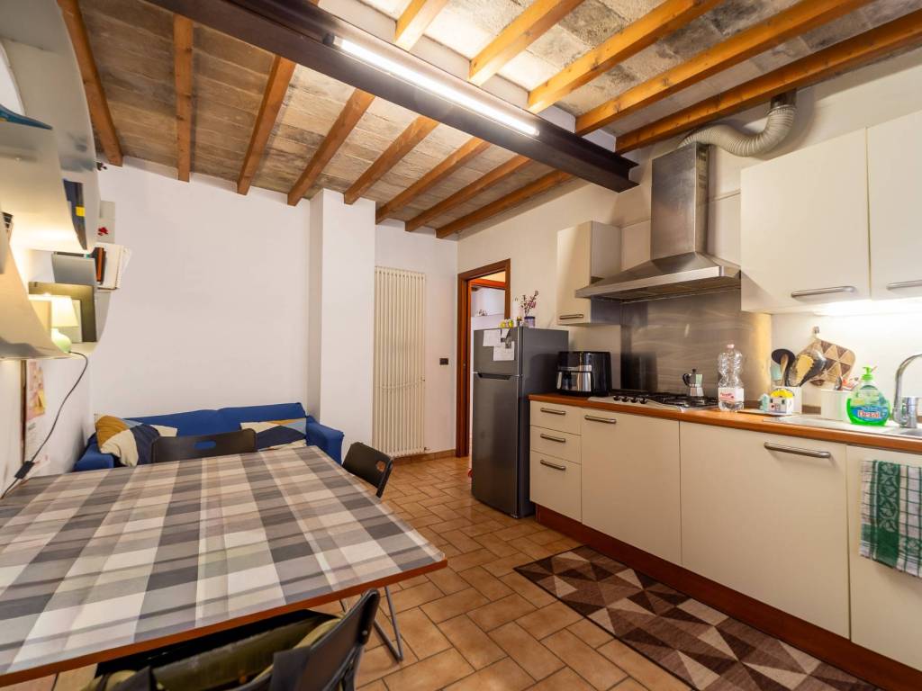 appartamento in vendita a Parma in zona Oltretorrente
