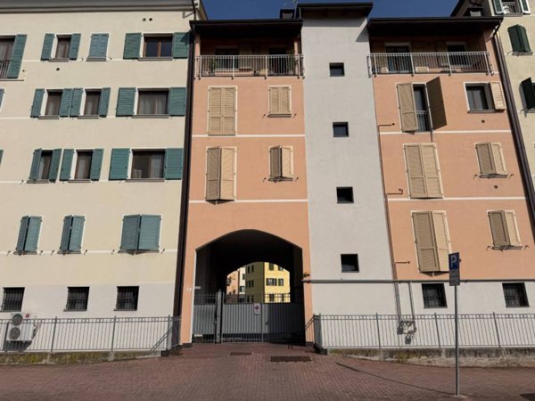 appartamento in vendita a Parma in zona San Leonardo