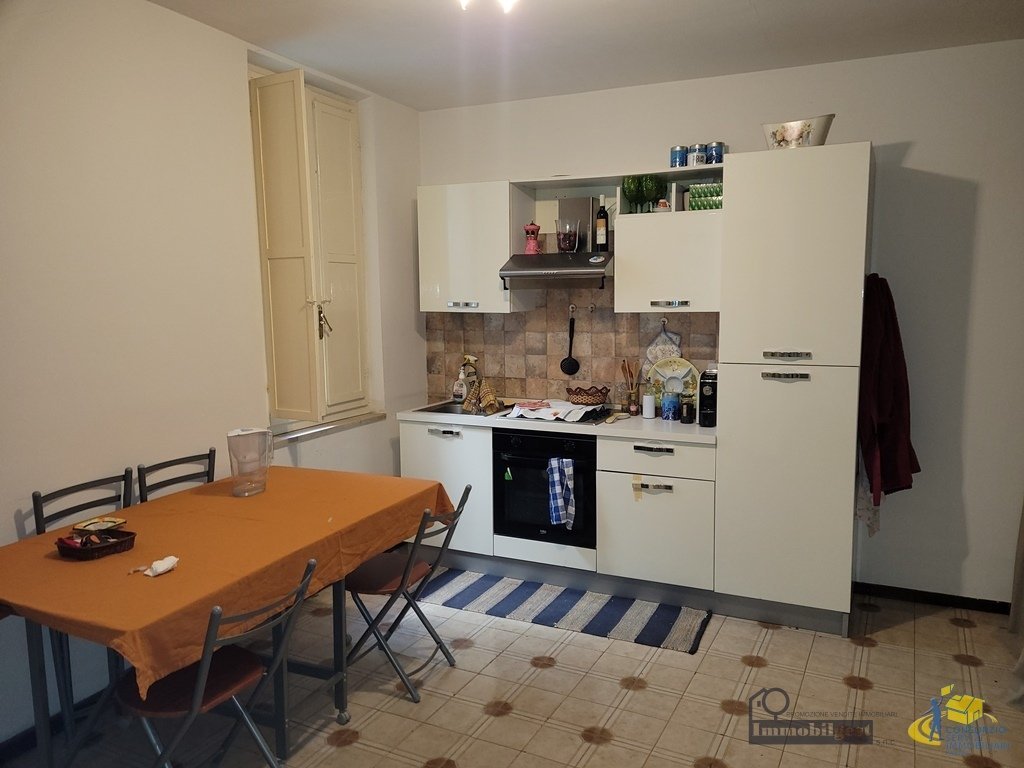 appartamento in vendita a Parma in zona Centro Storico