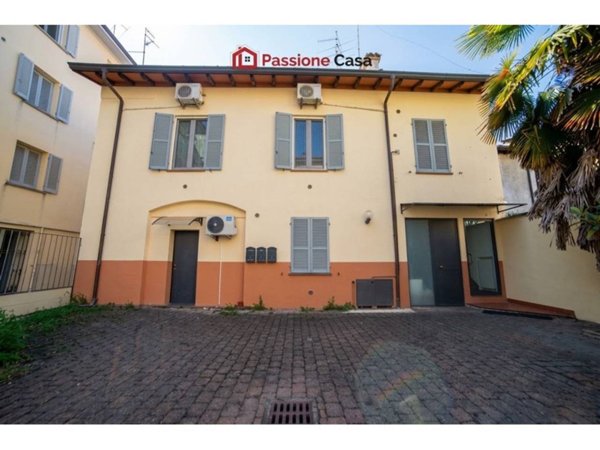 casa indipendente in vendita a Parma in zona Centro Storico