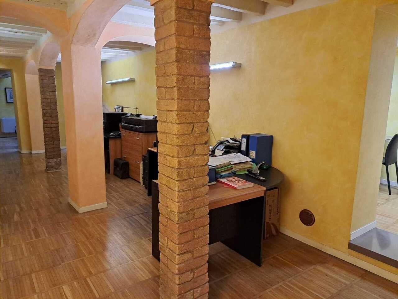 appartamento in vendita a Parma in zona Centro Storico
