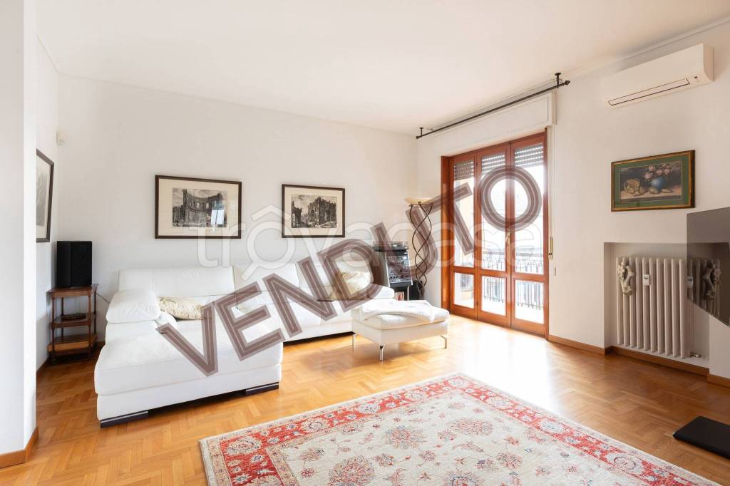 appartamento in vendita a Parma in zona Cittadella