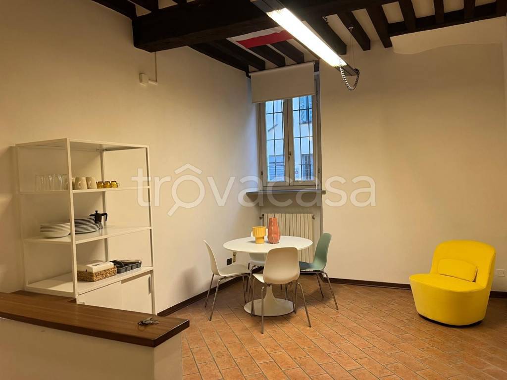 appartamento in vendita a Parma in zona Centro Storico