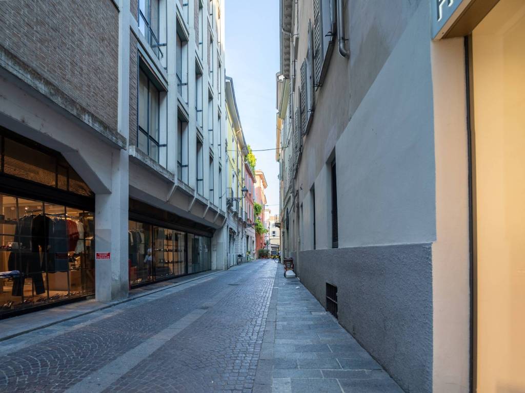 appartamento in vendita a Parma in zona Centro Storico
