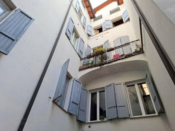 appartamento in vendita a Parma in zona Oltretorrente