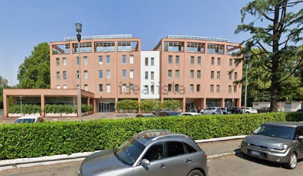 ufficio in vendita a Parma in zona Montanara
