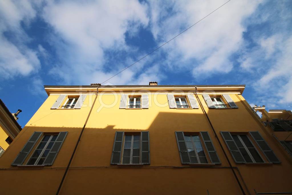 appartamento in vendita a Parma in zona Centro Storico