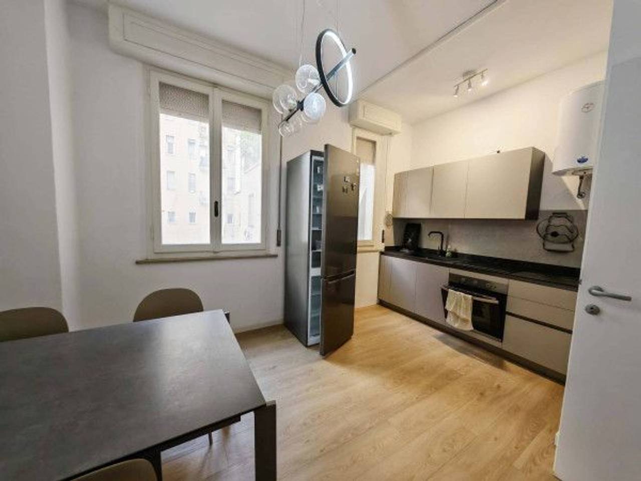 appartamento in vendita a Parma in zona Centro Storico