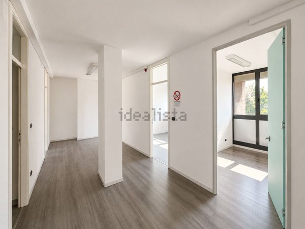 ufficio in vendita a Parma in zona Pablo