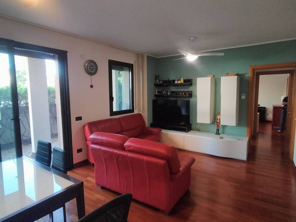 appartamento in vendita a Parma in zona Cittadella