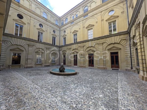 appartamento in vendita a Parma in zona Centro Storico