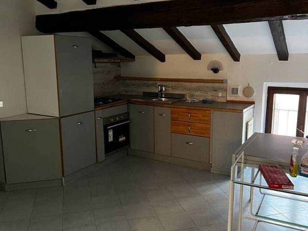 appartamento in vendita a Parma in zona Centro Storico