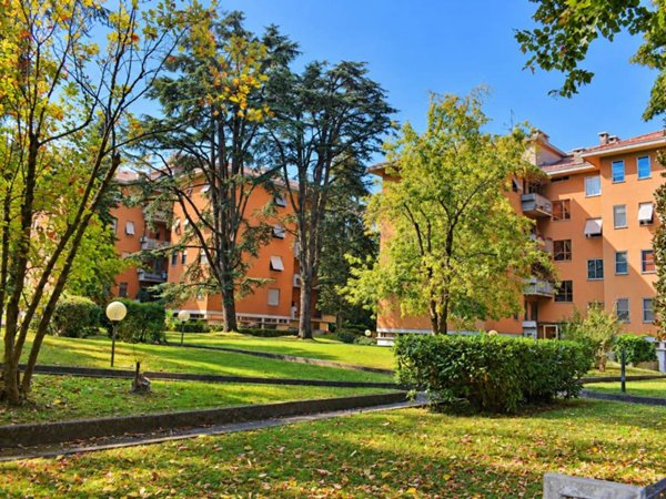 appartamento in vendita a Parma in zona San Lazzaro
