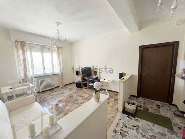 appartamento in vendita a Parma in zona Lubiana