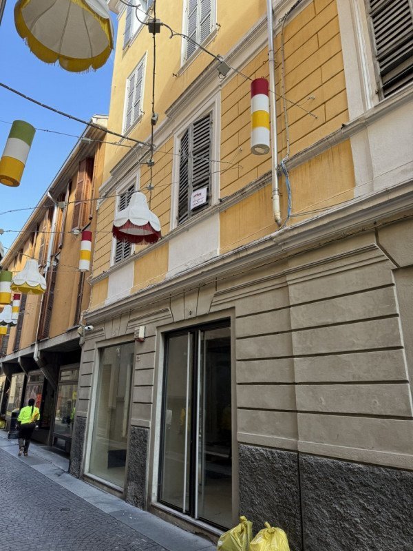 appartamento in vendita a Parma in zona Centro Storico