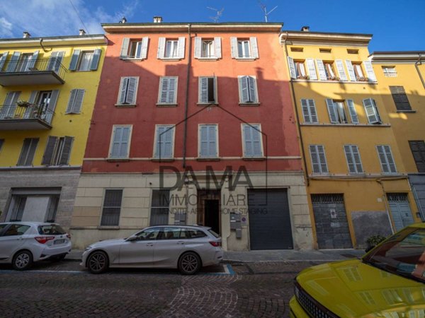 appartamento in vendita a Parma in zona Centro Storico