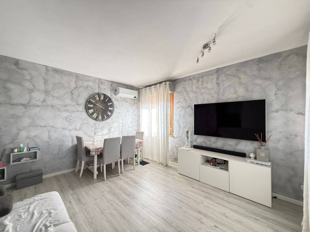 appartamento in vendita a Parma in zona San Lazzaro