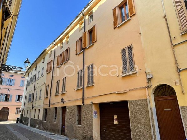 locale commerciale in vendita a Parma in zona Centro Storico