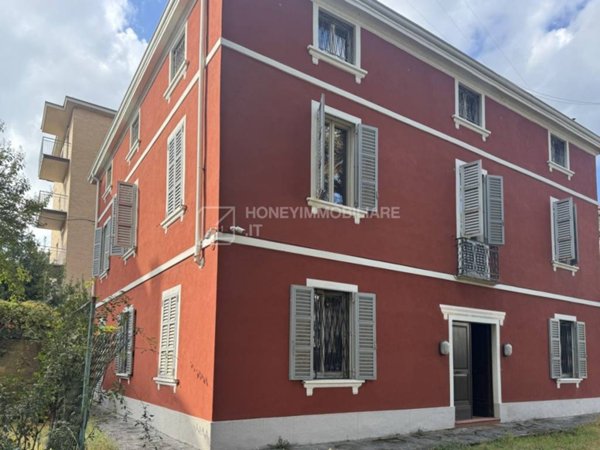 casa indipendente in vendita a Parma in zona Oltretorrente