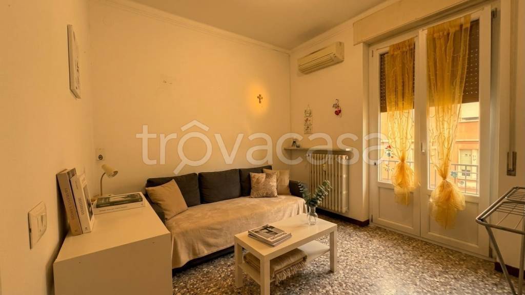 appartamento in vendita a Parma in zona Centro Storico