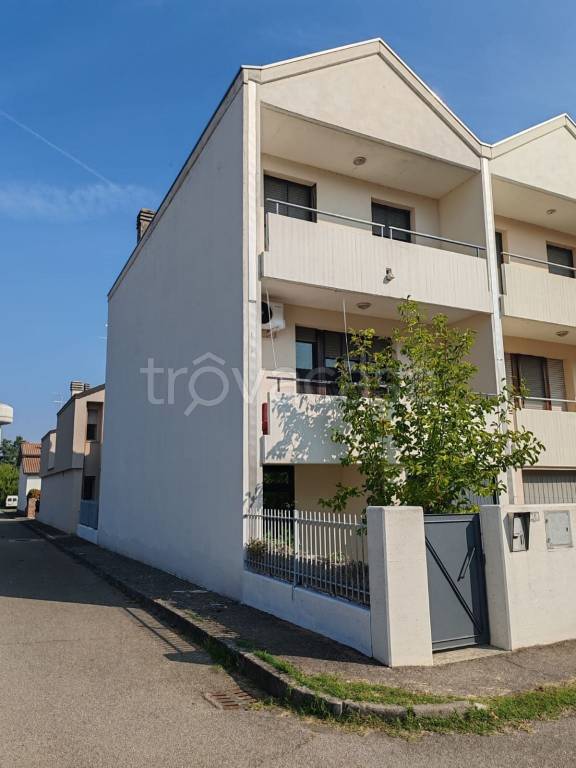 casa indipendente in vendita a Parma in zona Corcagnano