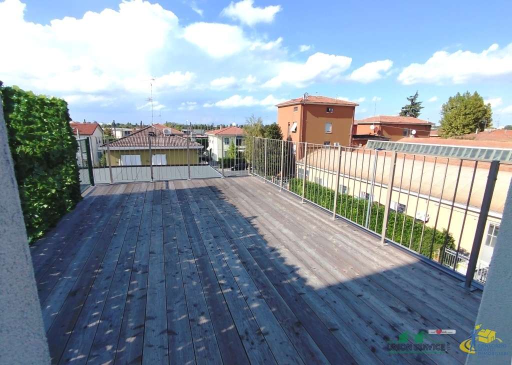 quadrivano in vendita a Parma in zona Molinetto