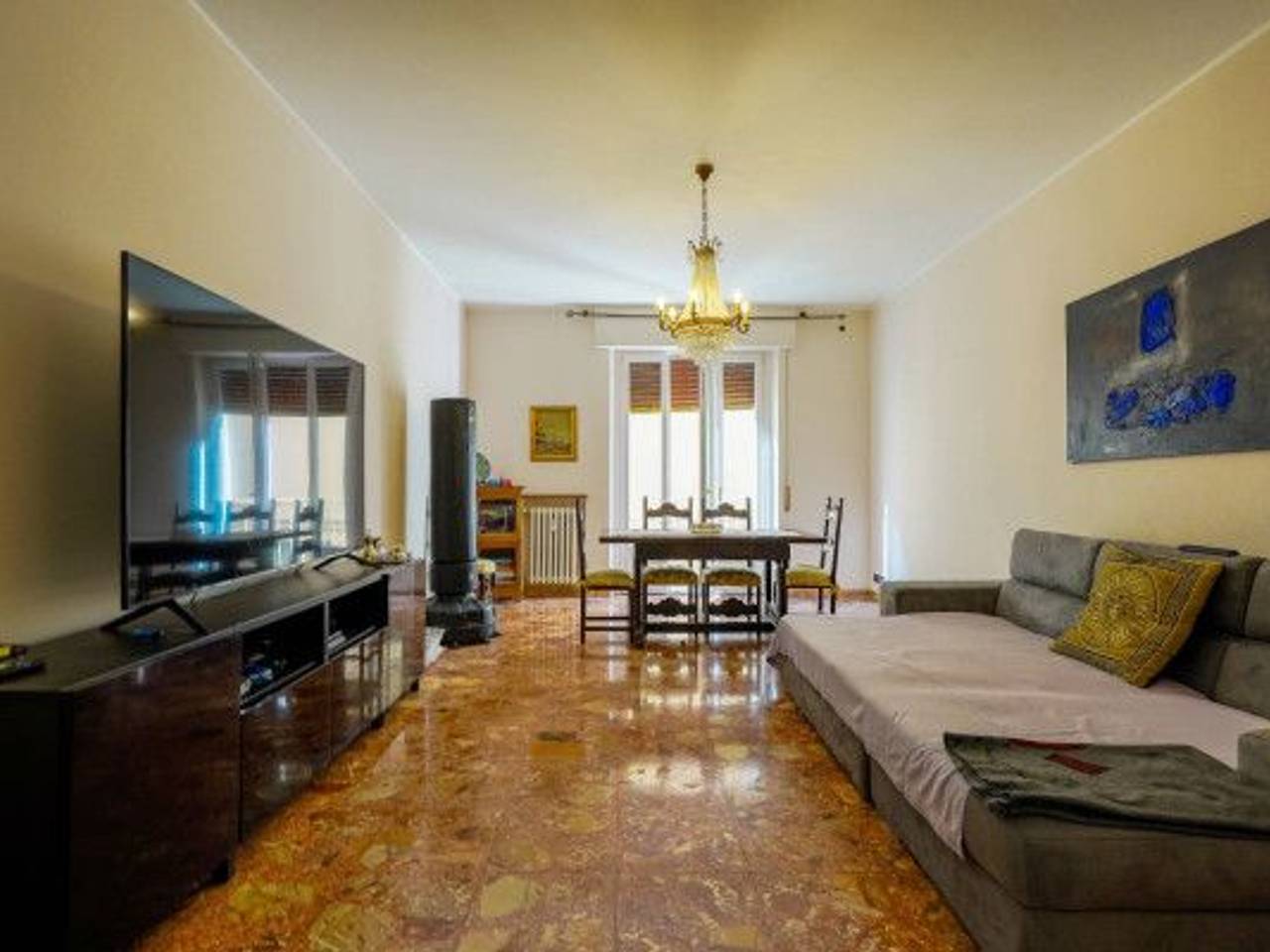appartamento in vendita a Parma in zona Centro Storico