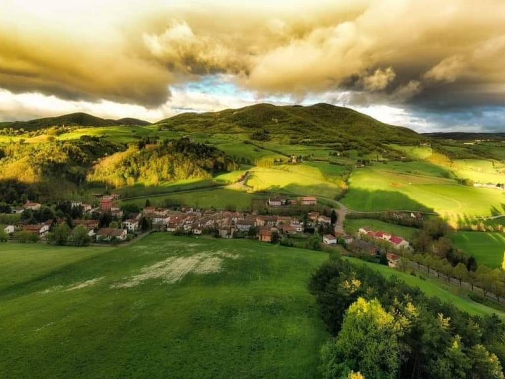 casa indipendente in vendita a Pellegrino Parmense