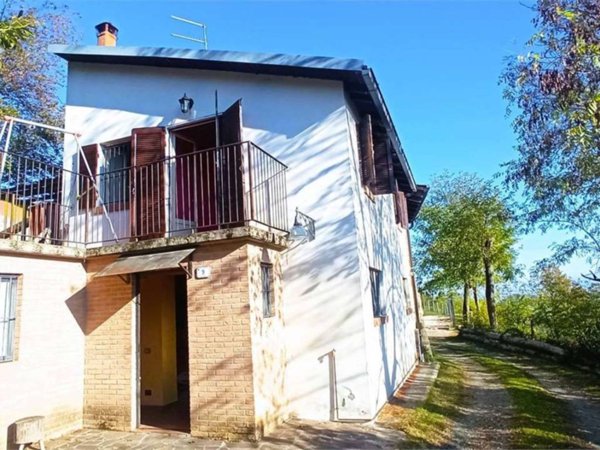 casa indipendente in vendita a Pellegrino Parmense