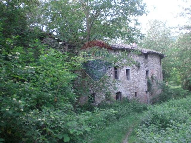 casa indipendente in vendita a Pellegrino Parmense