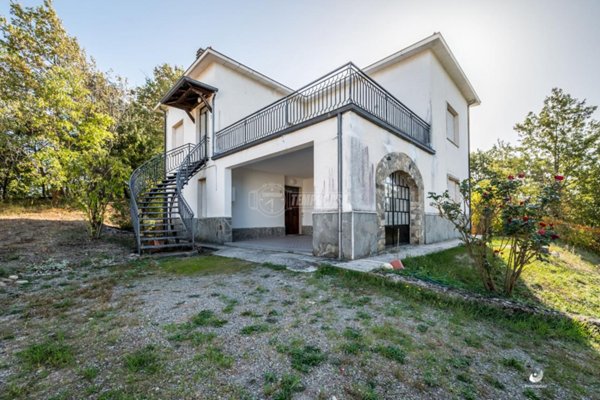 casa indipendente in vendita a Pellegrino Parmense