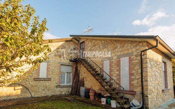 casa indipendente in vendita a Pellegrino Parmense