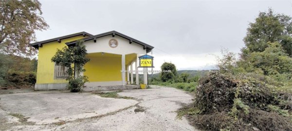 casa indipendente in vendita a Pellegrino Parmense