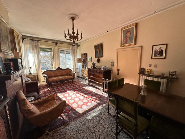 casa indipendente in vendita a Pellegrino Parmense