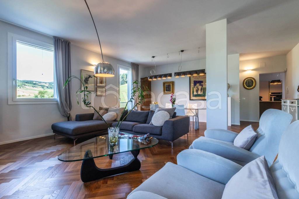 casa indipendente in vendita a Pellegrino Parmense