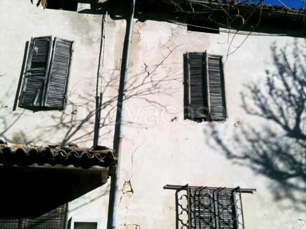 casa indipendente in vendita a Pellegrino Parmense